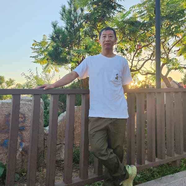 47岁岁辽宁单身帅哥 - 武威吉缘网